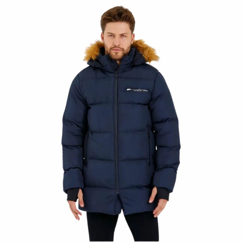 Homme brun portant une doudoune de ski chaude et rembourrée pour homme sur fond blanc.