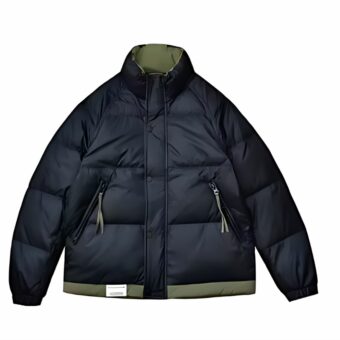 Doudoune style bombers noire pour homme sur fond blanc.